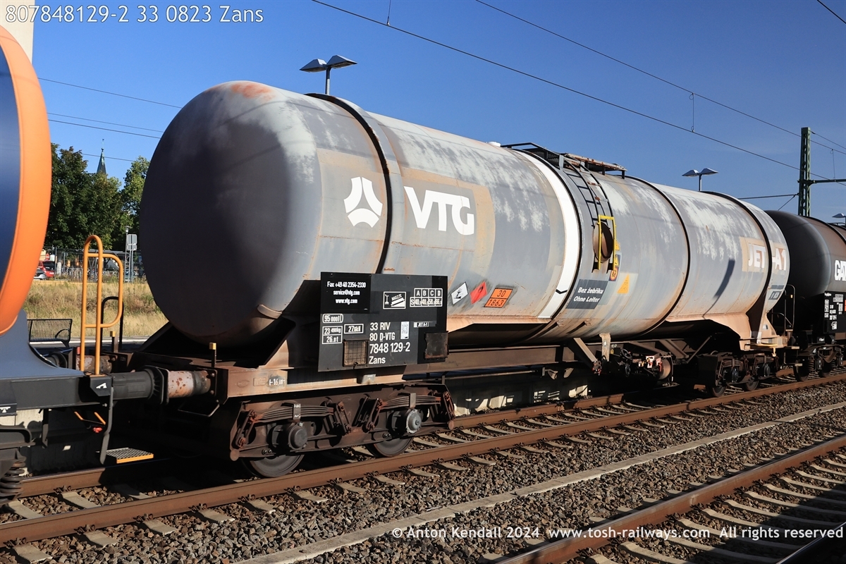 807848129-2_33 0823 Zans.JPG